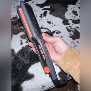 Remington Flat Iron